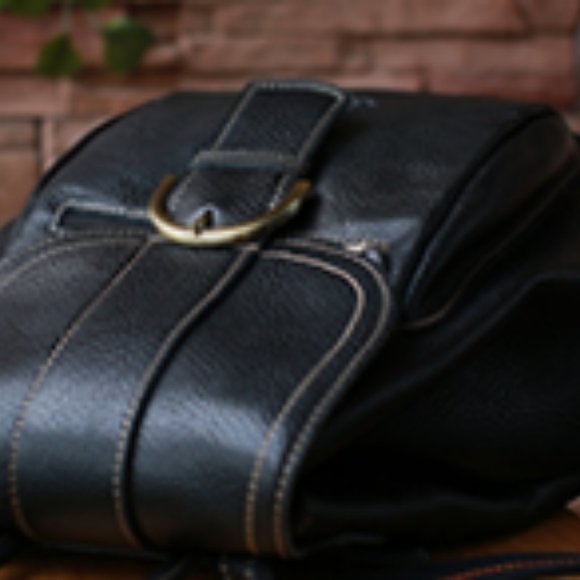 Leather bag